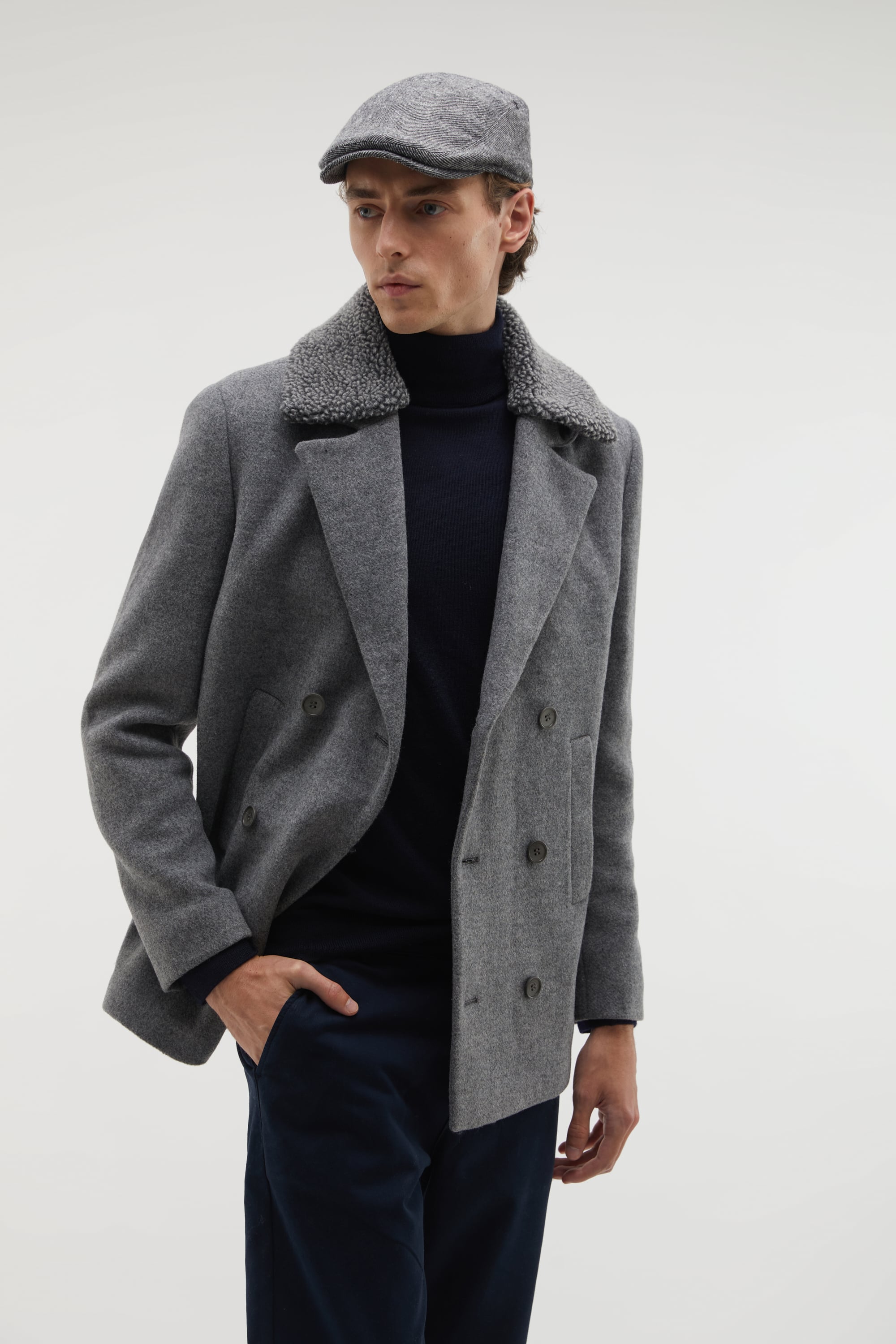 ÇIKARILABİLİR YAKA KRUVAZE KAŞE CEKET