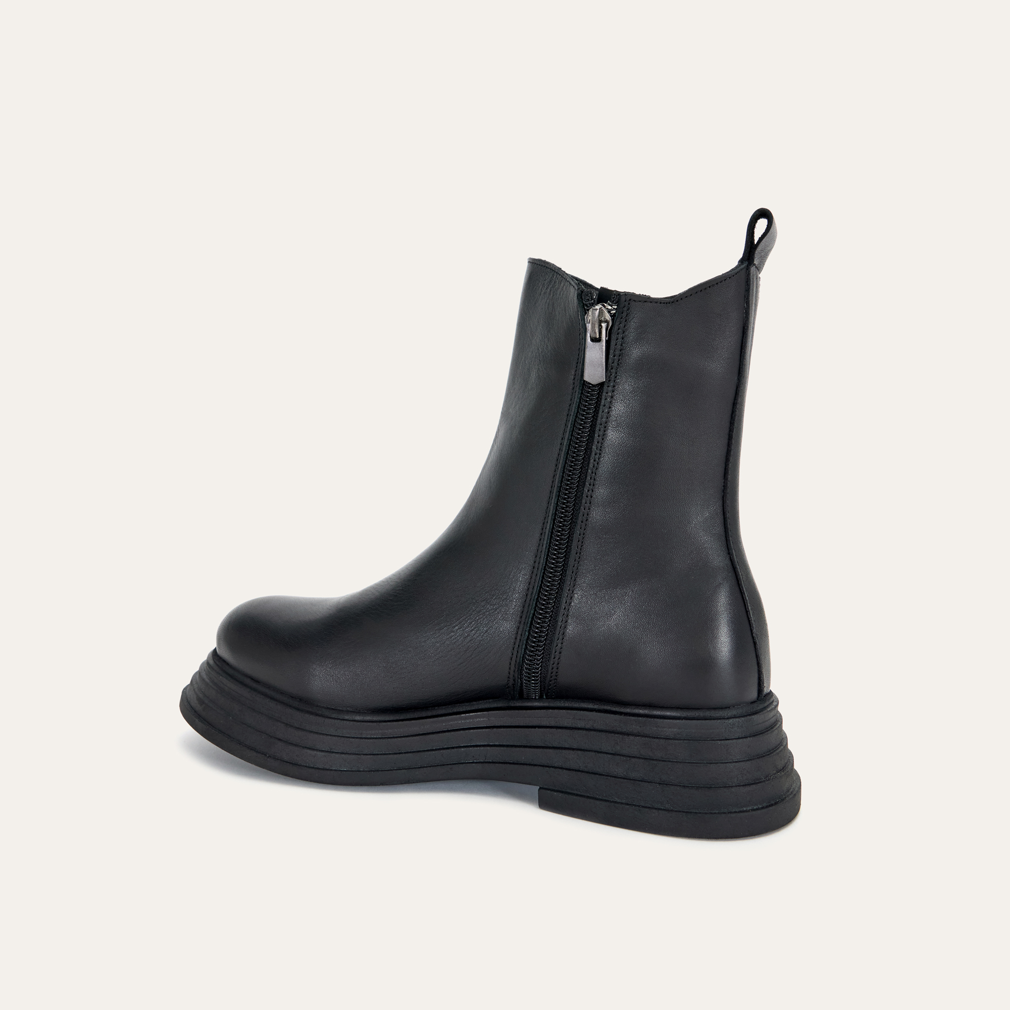 HAKİKİ DERİ YANLARI LASTİKLİ BOT