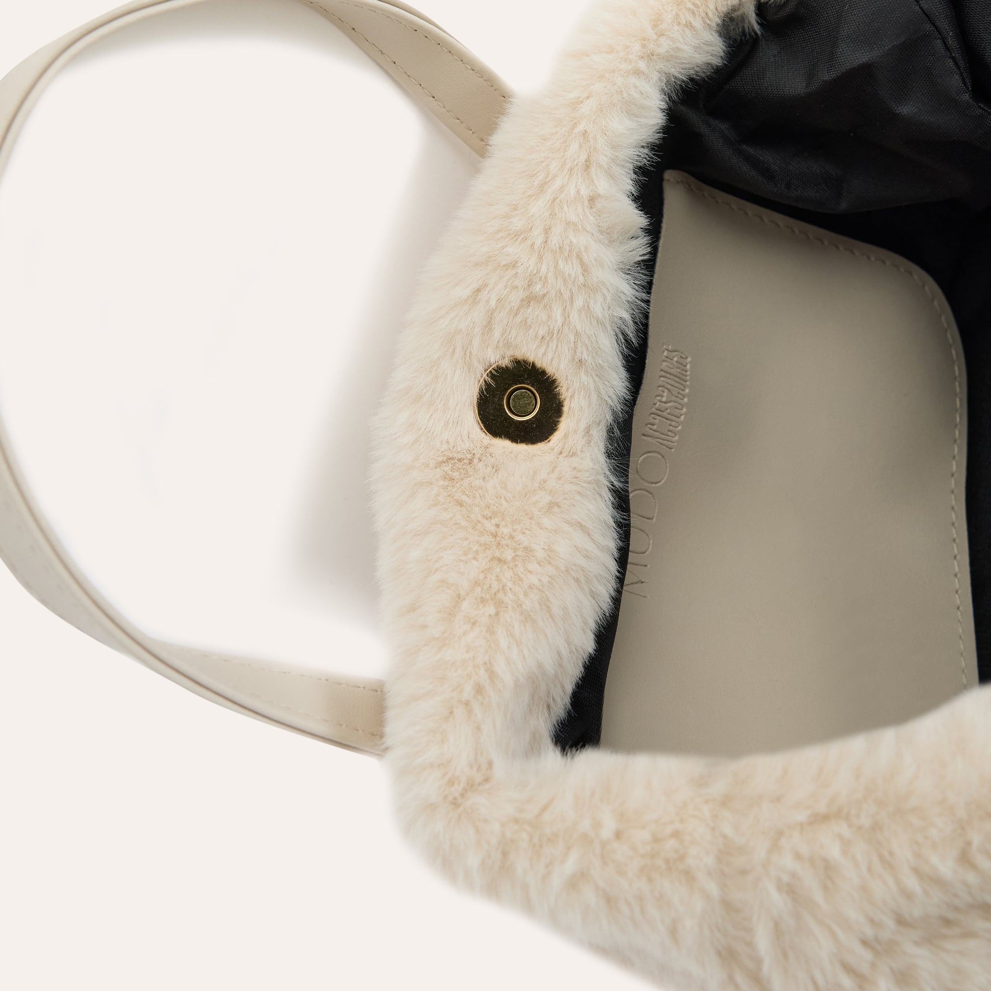 PELÜŞ KALIN ASKILI EL ÇANTASI