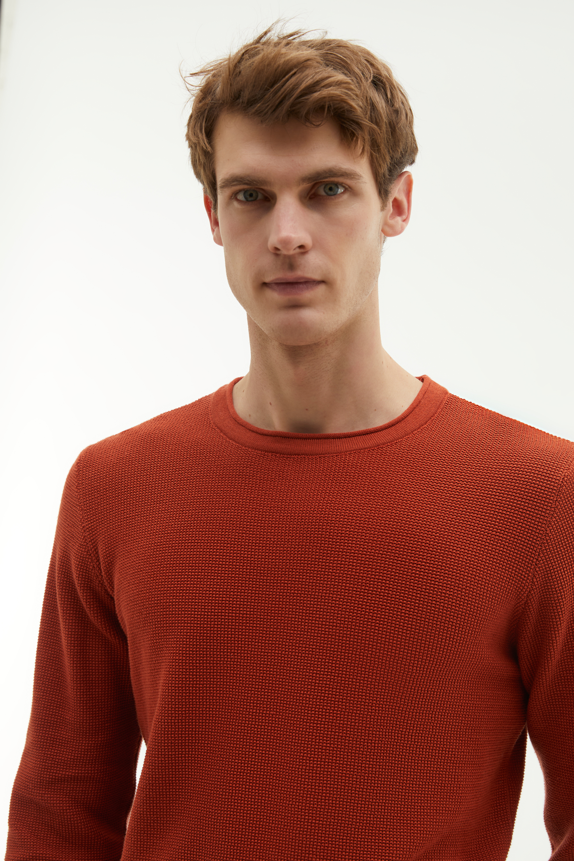 BİSİKLET YAKA TRİKO KAZAK