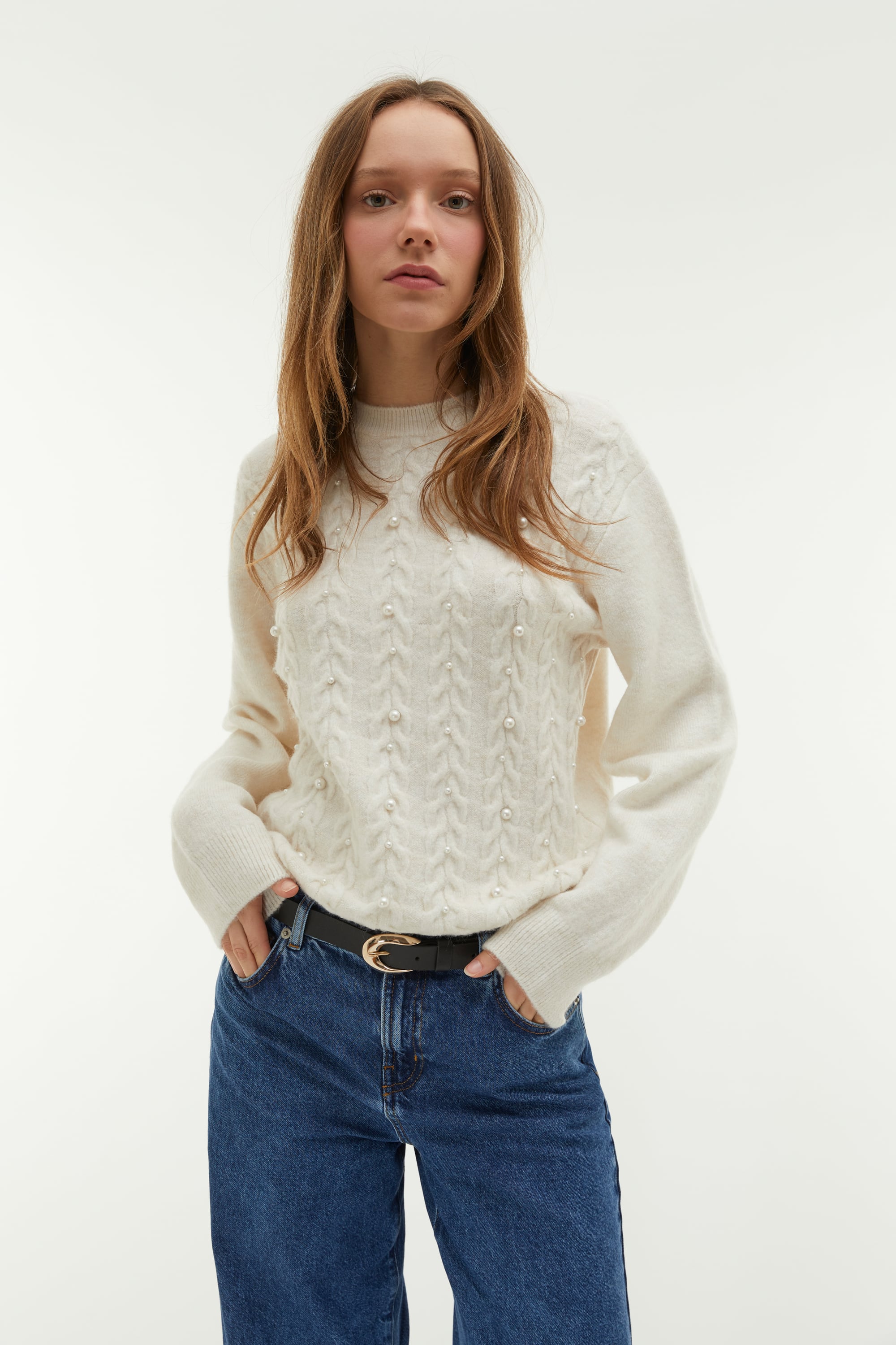 ÖRGÜLÜ İNCİ İŞLEMELİ KAZAK