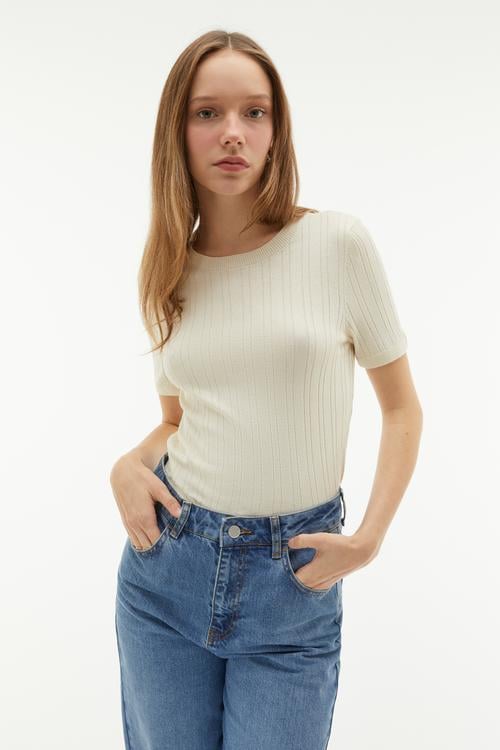 BİSİKLET YAKA FİTİLLİ KISA KOLLU KAZAK