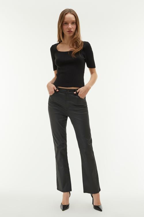  KARE YAKA KISA KOLLU TRİKO KAZAK