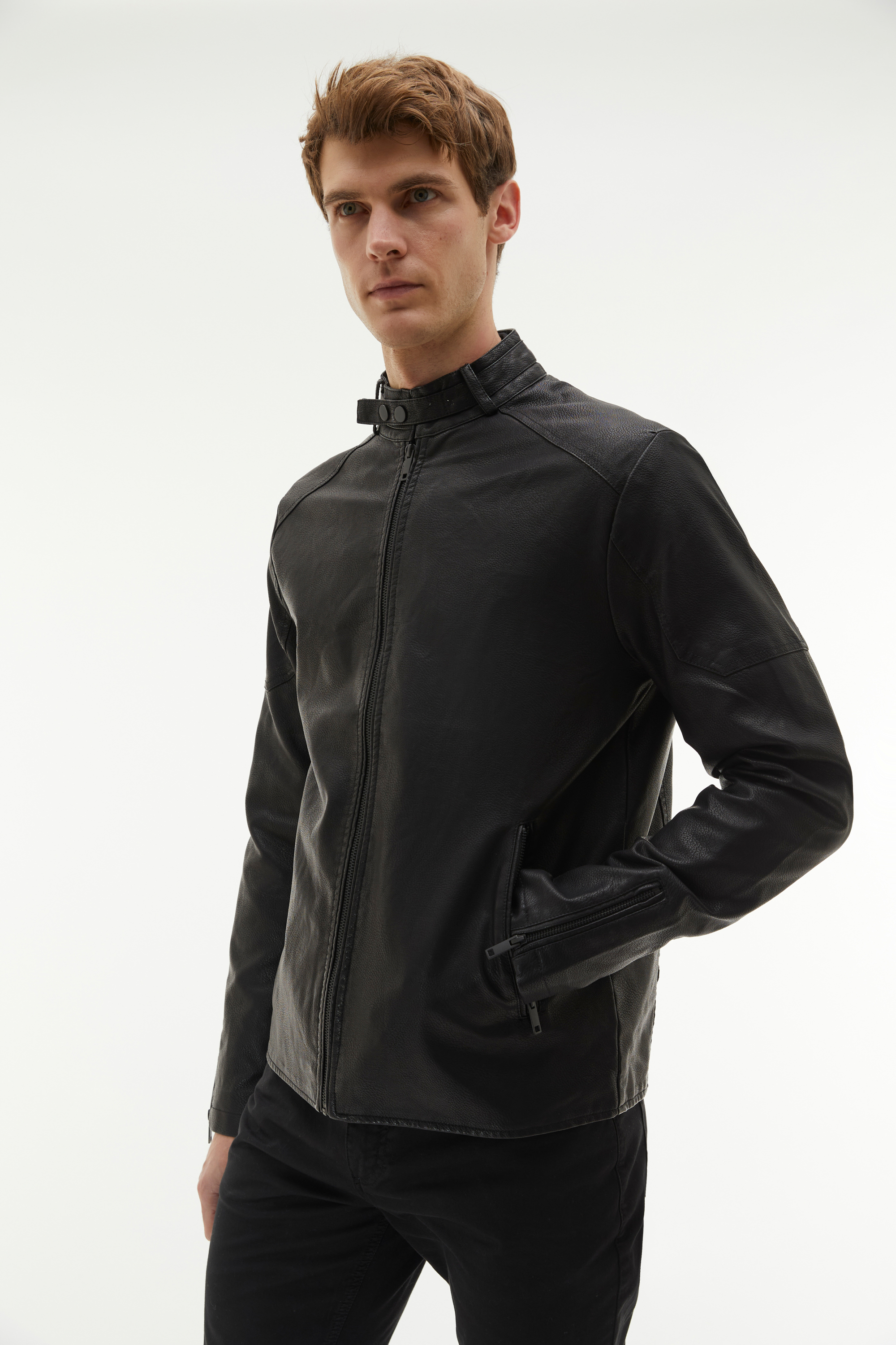 DERİ GÖRÜNÜMLÜ CEKET