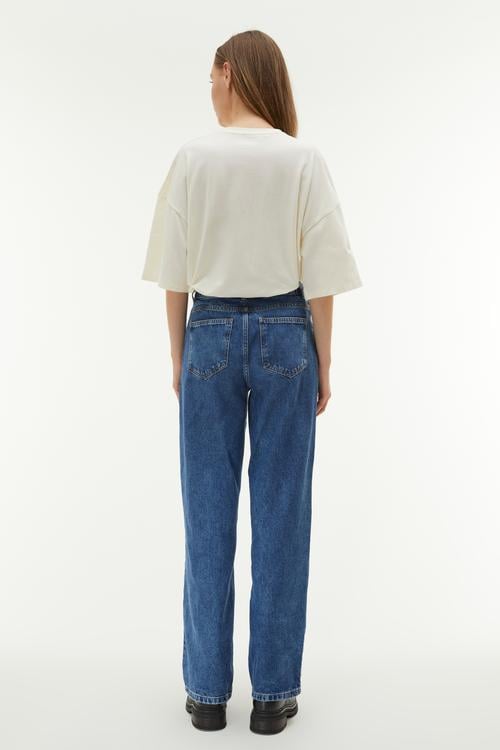  BİSİKLET YAKA OVERSIZE KISA KOLLU T-SHIRT