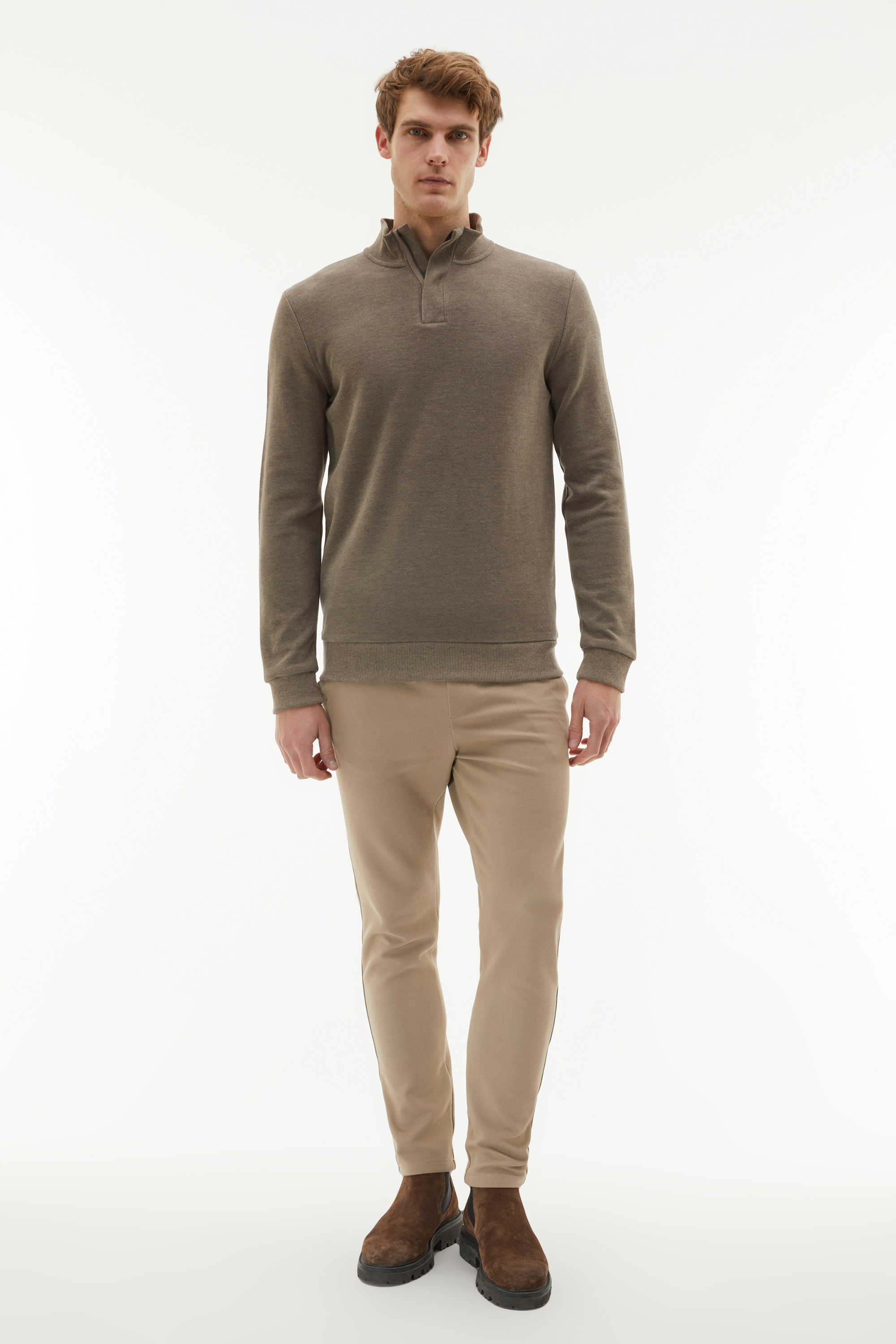 DİK YAKA ÖRME SWEATSHIRT