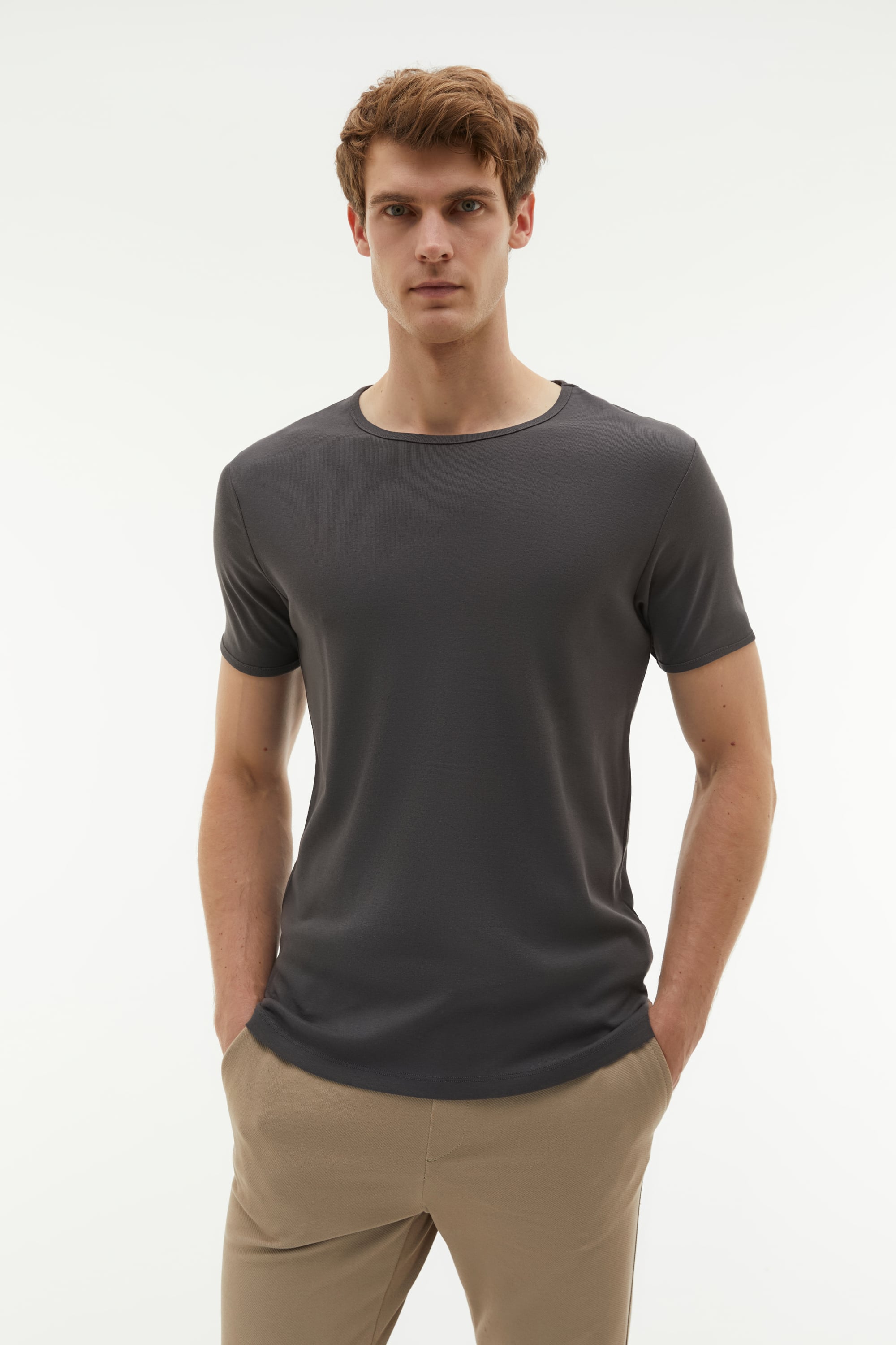 BİSİKLET YAKA KISA KOLLU T-SHIRT