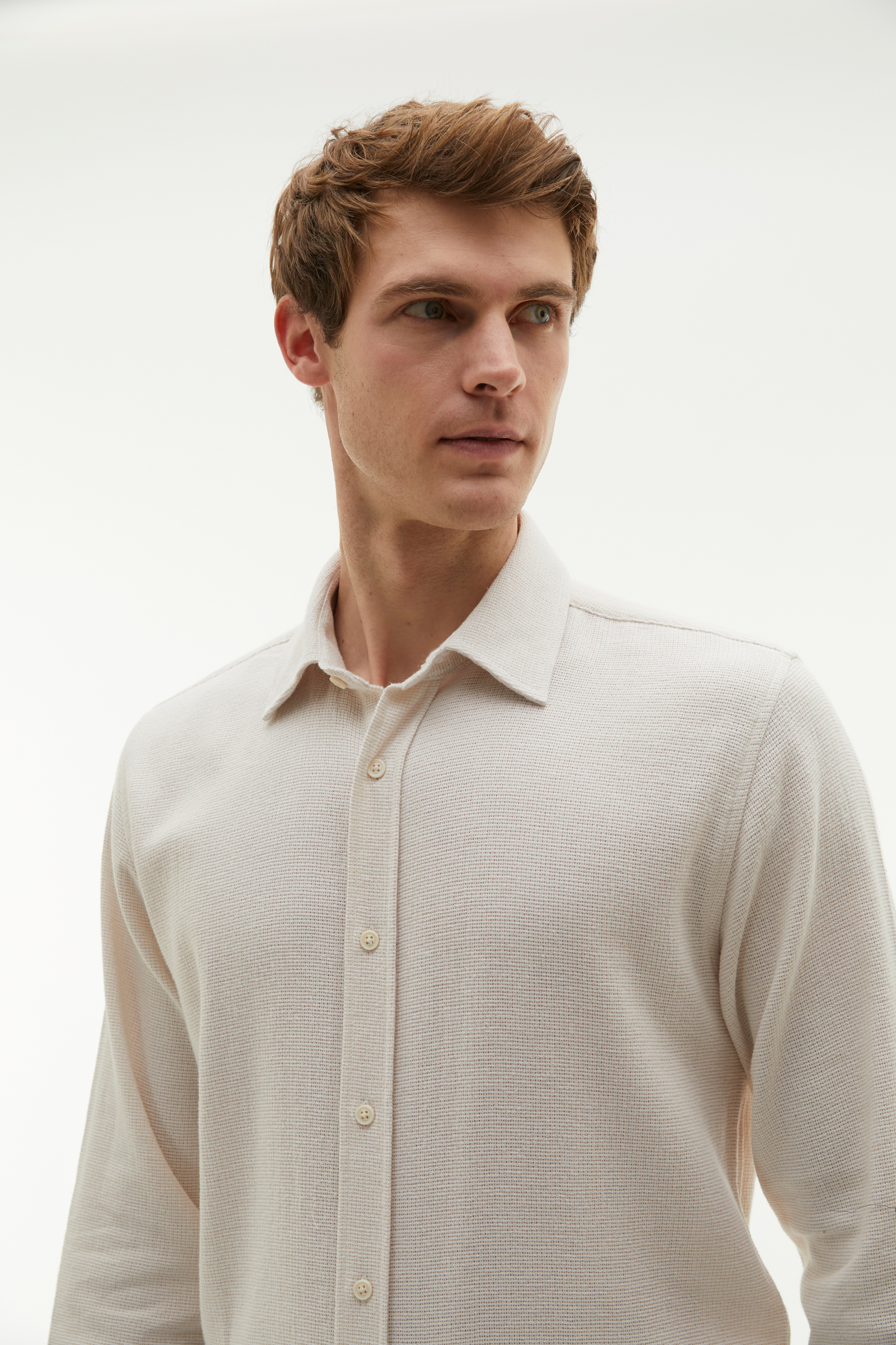 REGULAR FIT UZUN KOLLU GÖMLEK