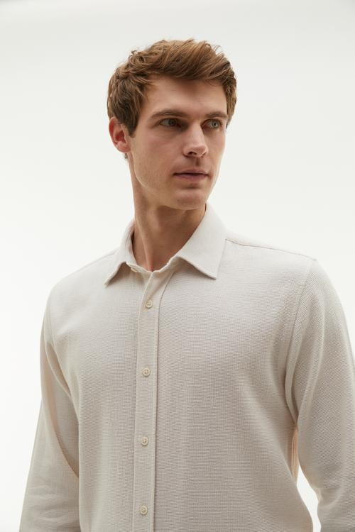  REGULAR FIT UZUN KOLLU GÖMLEK