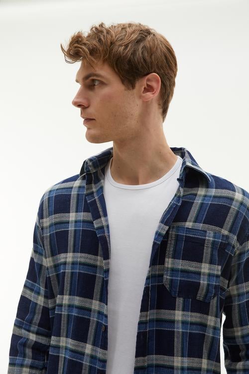 EKOSELİ REGULAR FIT UZUN KOLLU GÖMLEK