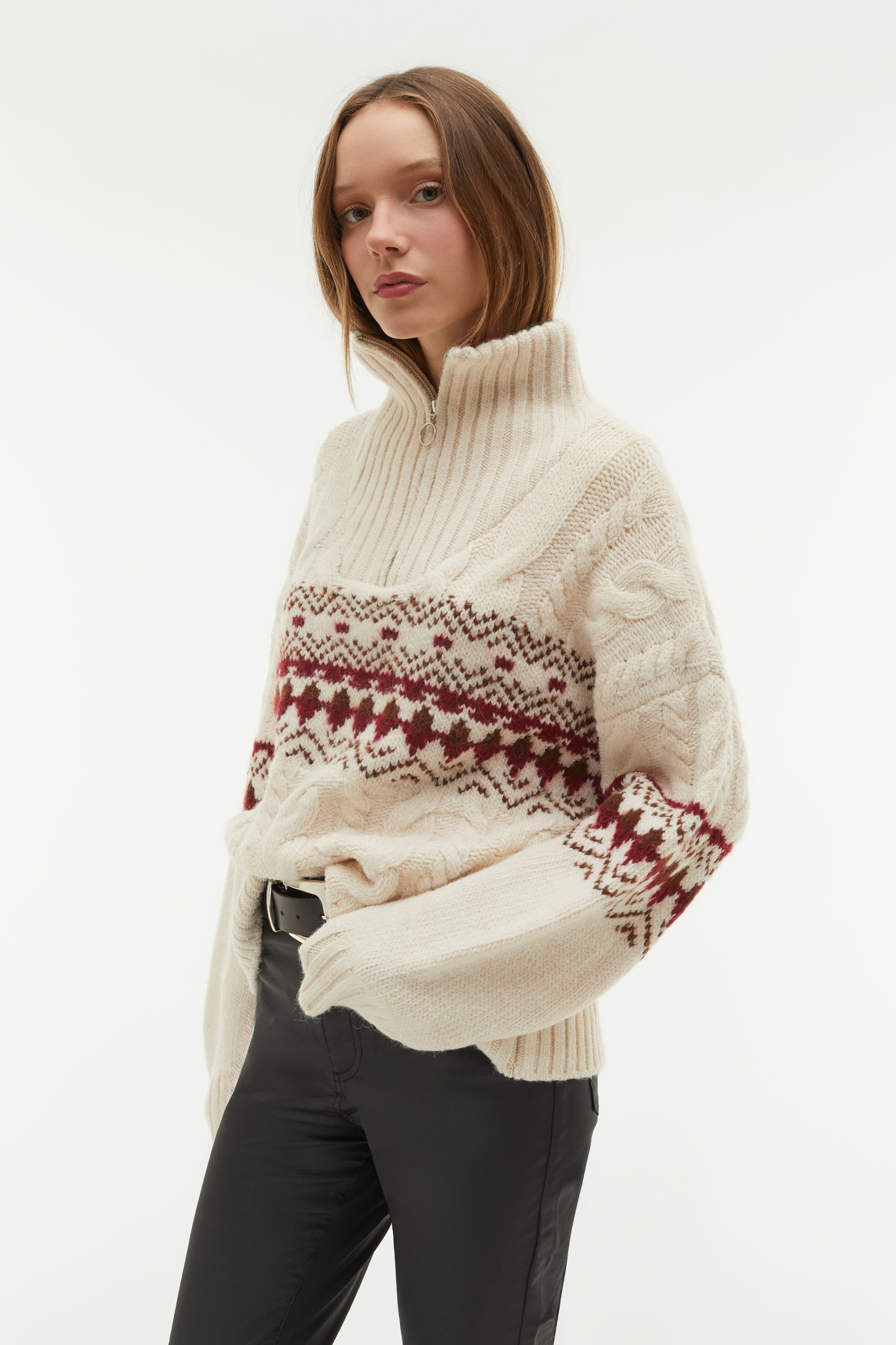 JAKARLI FERMUARLI DİK YAKA SWEATSHIRT