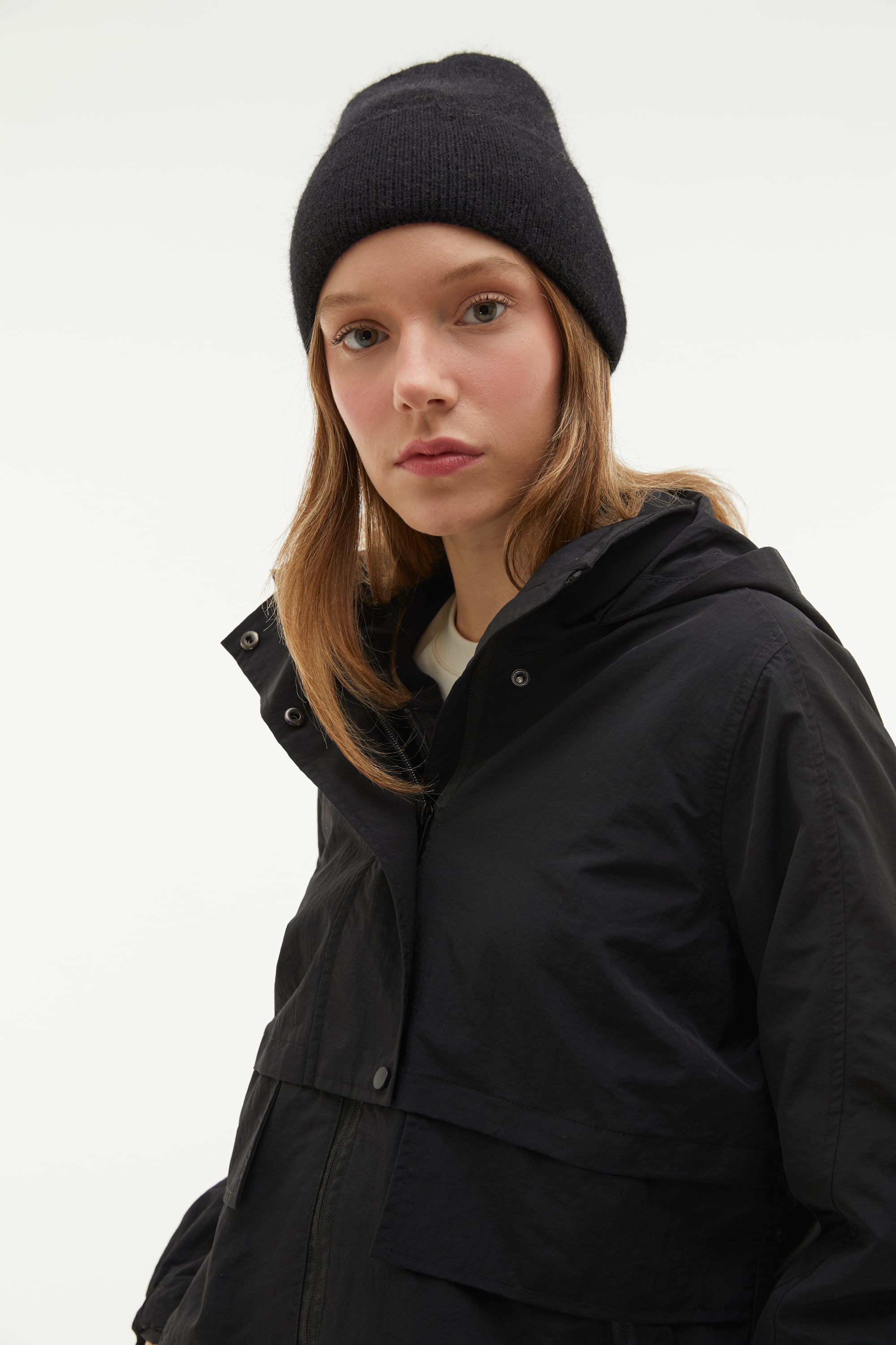 KAPÜŞONLU KISA YAĞMURLUK