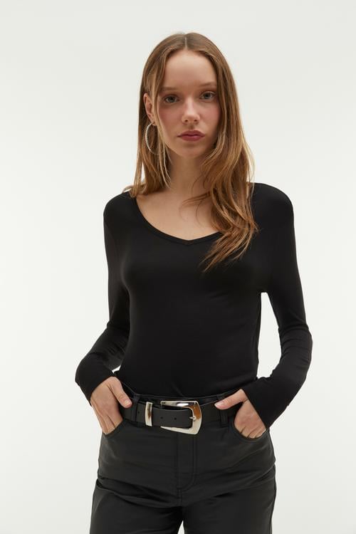  V YAKA UZUN KOLLU T-SHIRT