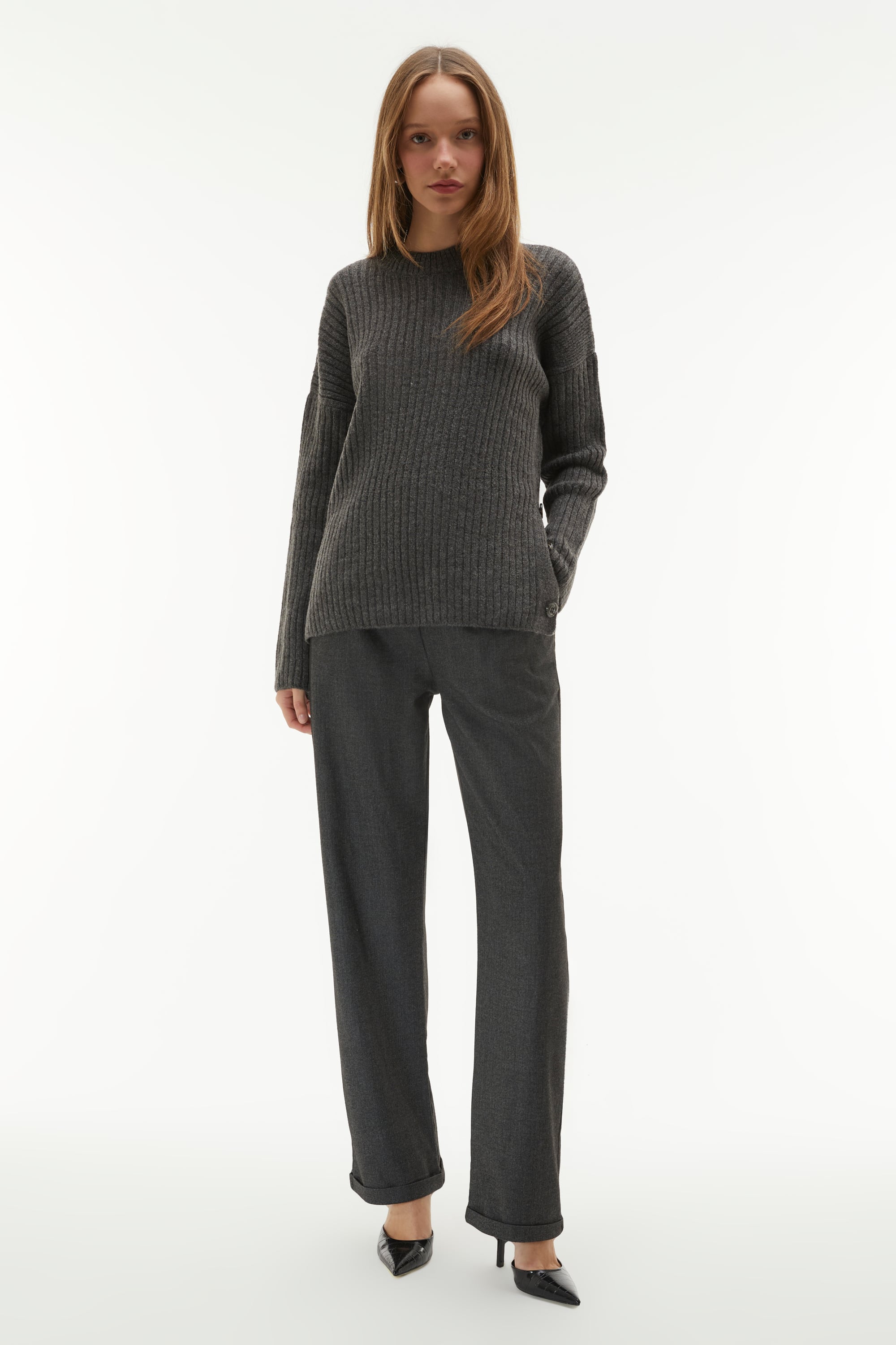 DÜĞME DETAYLI KAZAK