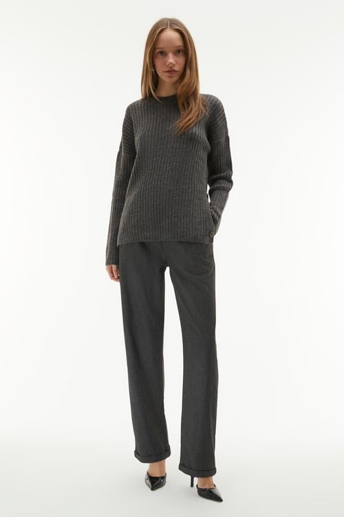 DÜĞME DETAYLI KAZAK