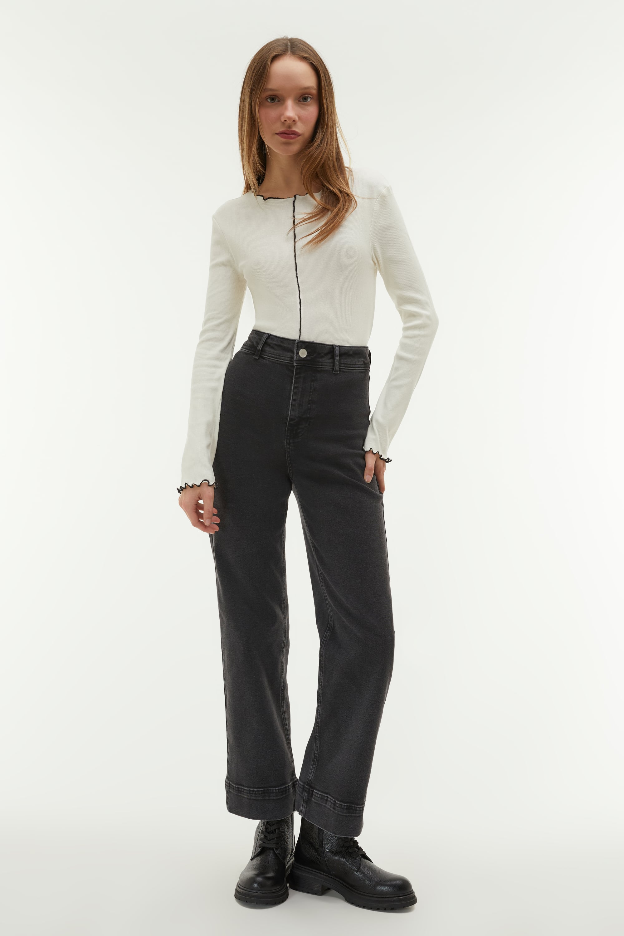 DİKİŞ DETAYLI BLUZ