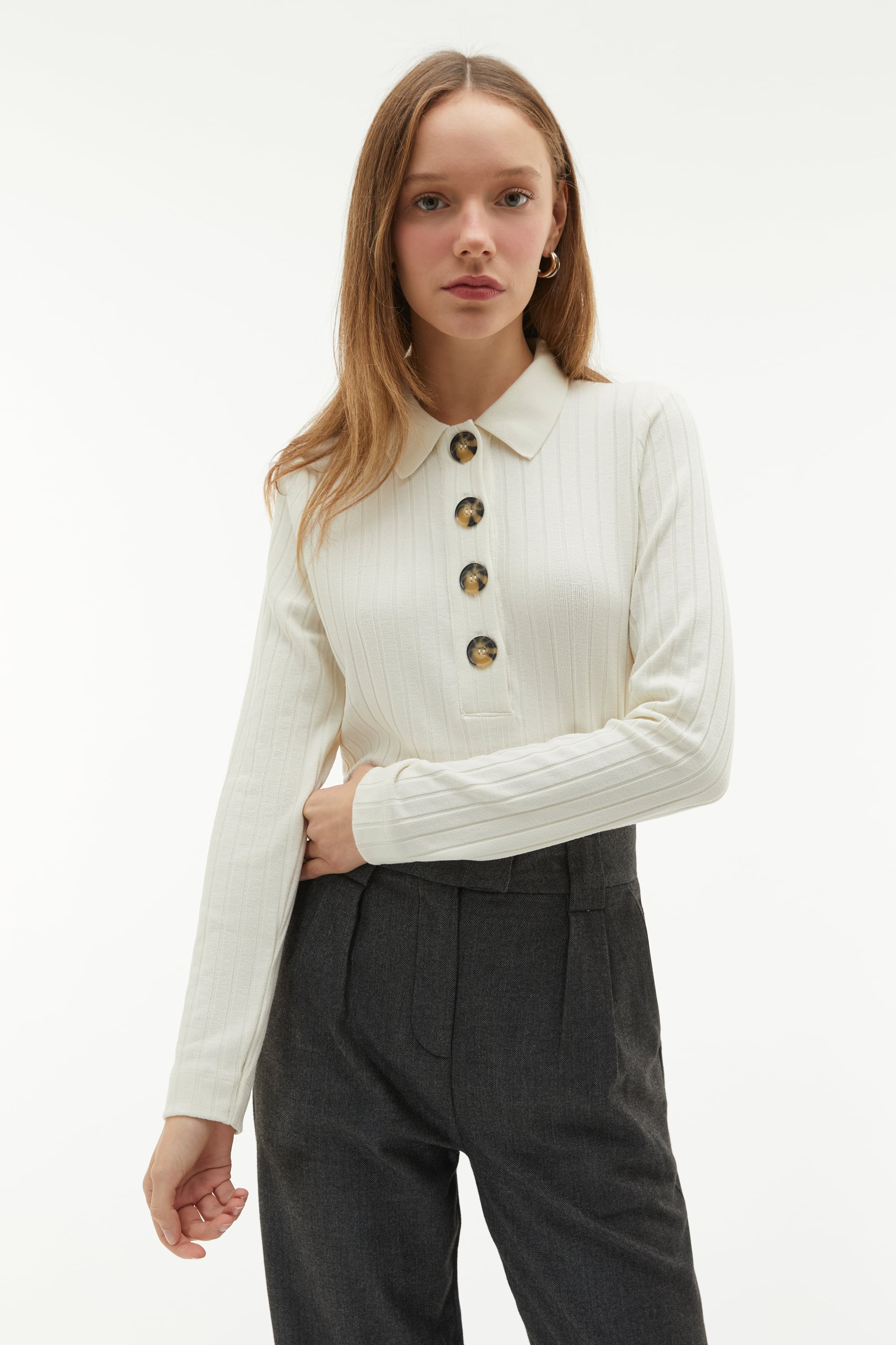 DÜĞMELİ CASUAL BLUZ