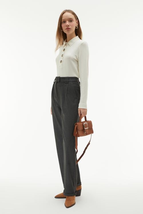 DÜĞMELİ CASUAL BLUZ