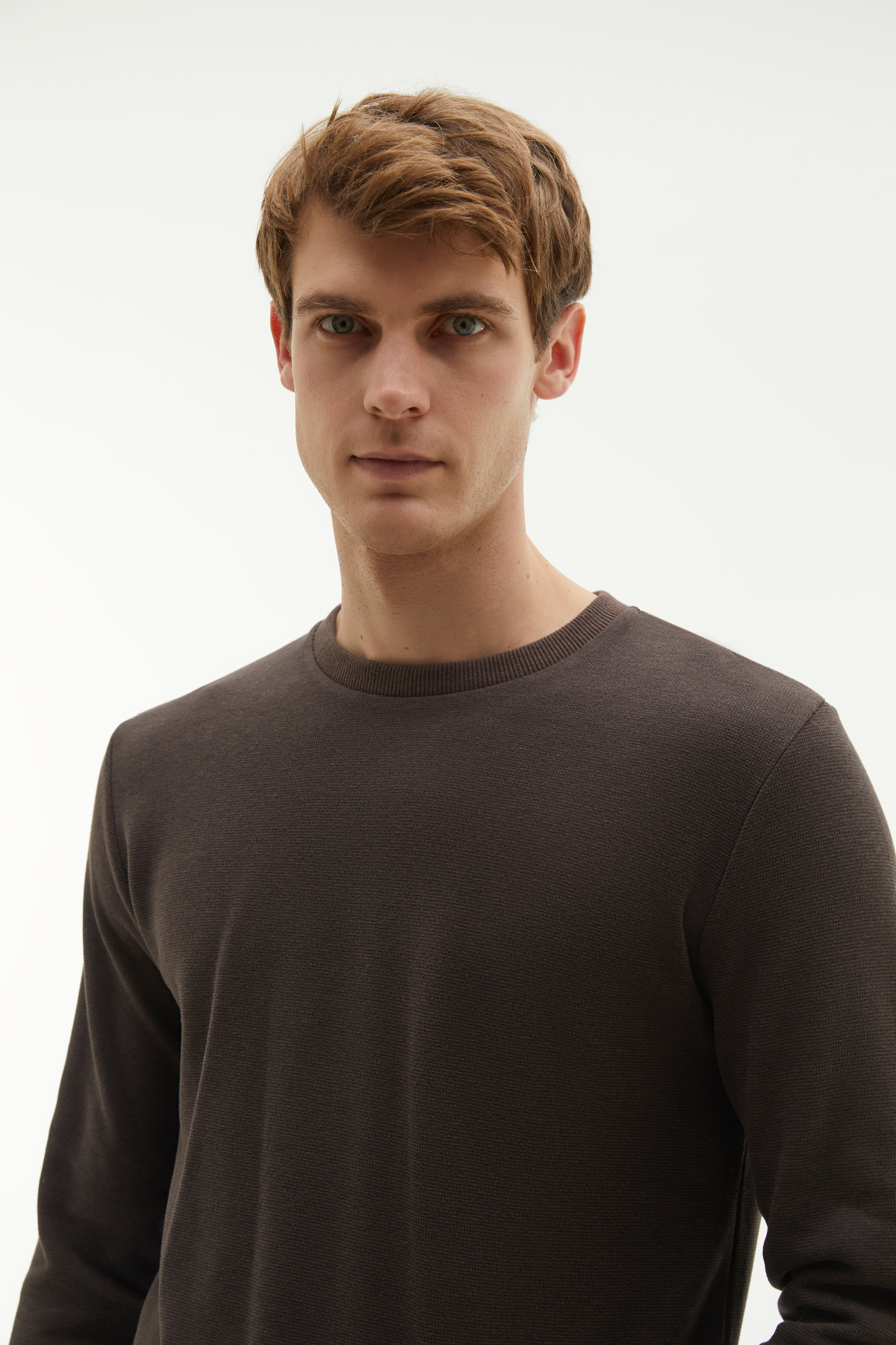 BİSİKLET YAKA SWEATSHIRT