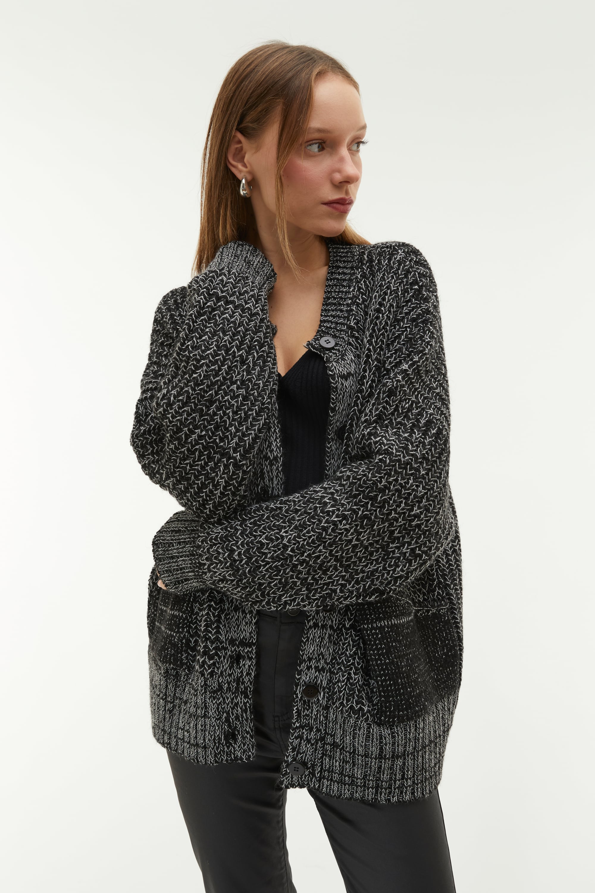 DÜĞMELİ OVERSIZE HIRKA