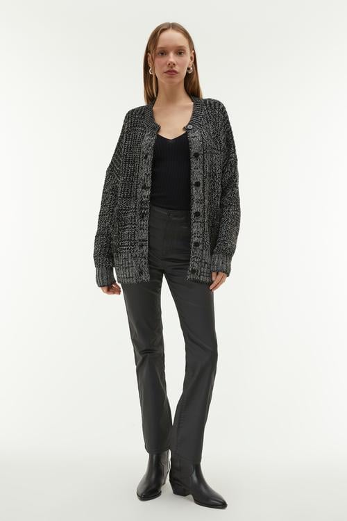  DÜĞMELİ OVERSIZE HIRKA