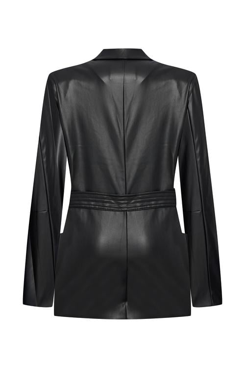  KEMERLİ DERİ GÖRÜNÜMLÜ KISA TRENÇKOT