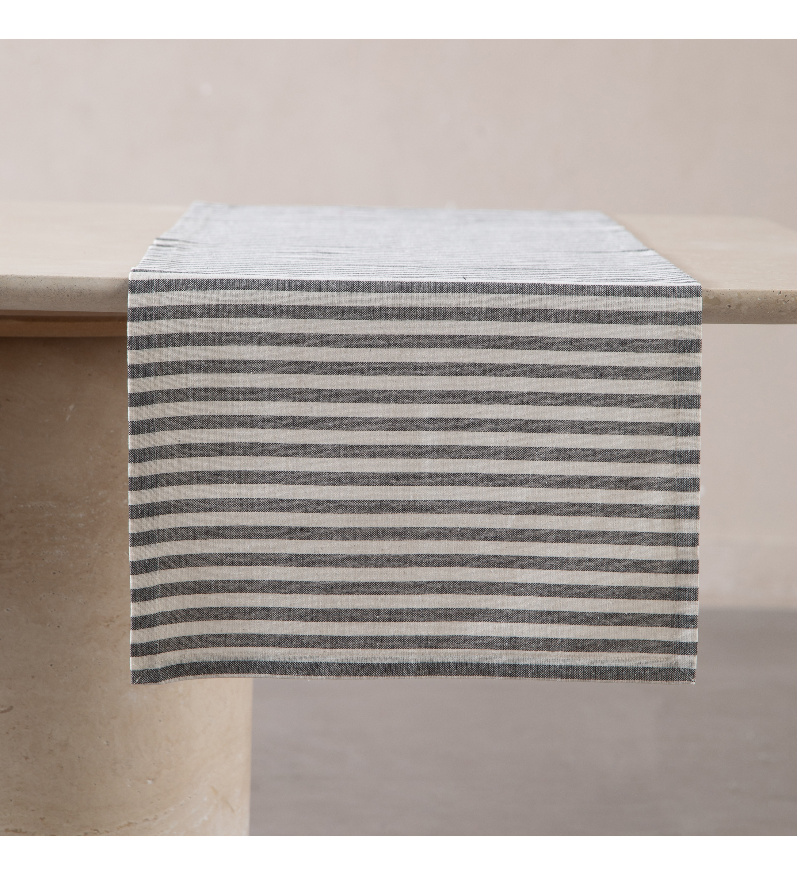 BETTY LINE RUNNER SİYAH ÇİZGİLİ 40X130