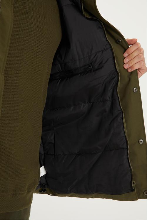  ÇIKARILABİLİR KAPÜŞONLU MONT