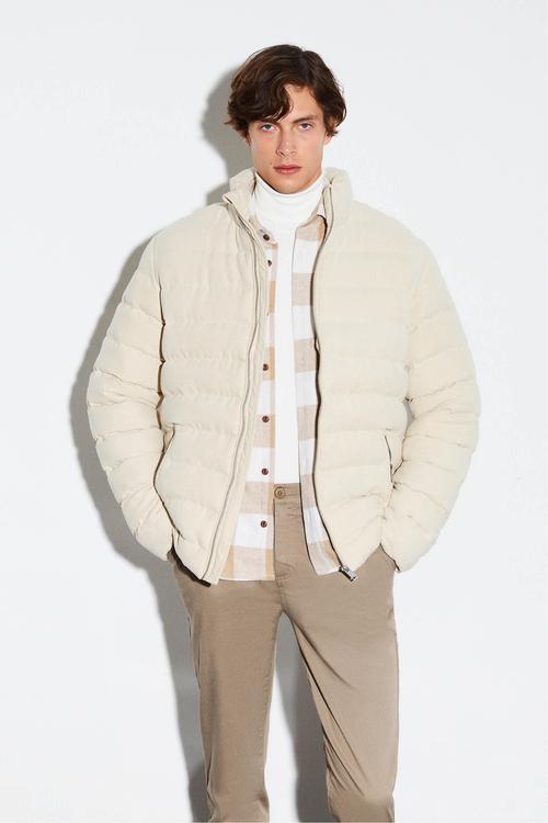  KAPİTONELİ DİK YAŞA ŞİŞME MONT