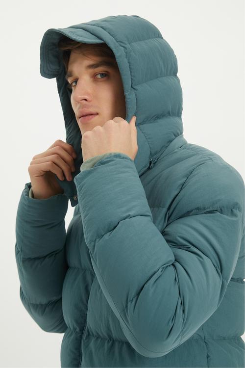 ÇIKARILABİLİR KAPÜŞONLU ŞİŞME MONT