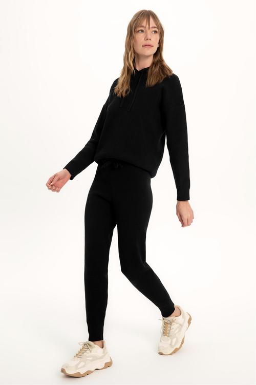  JOGGER EŞOFMAN ALTI