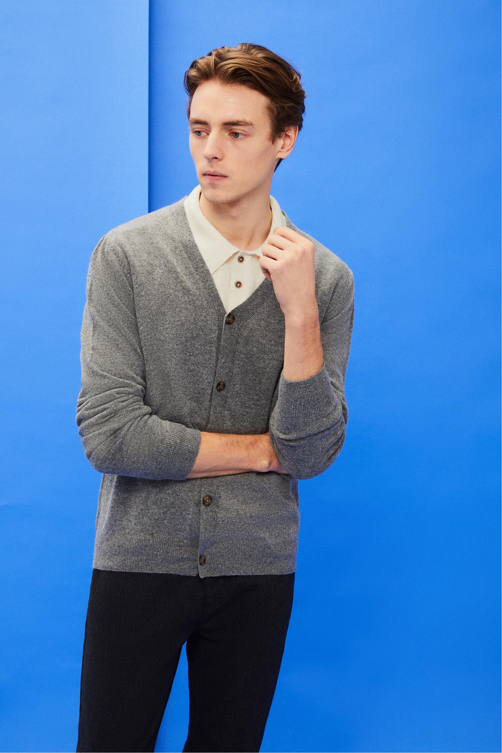 YÜN KARIŞIMLI V YAKA HIRKA