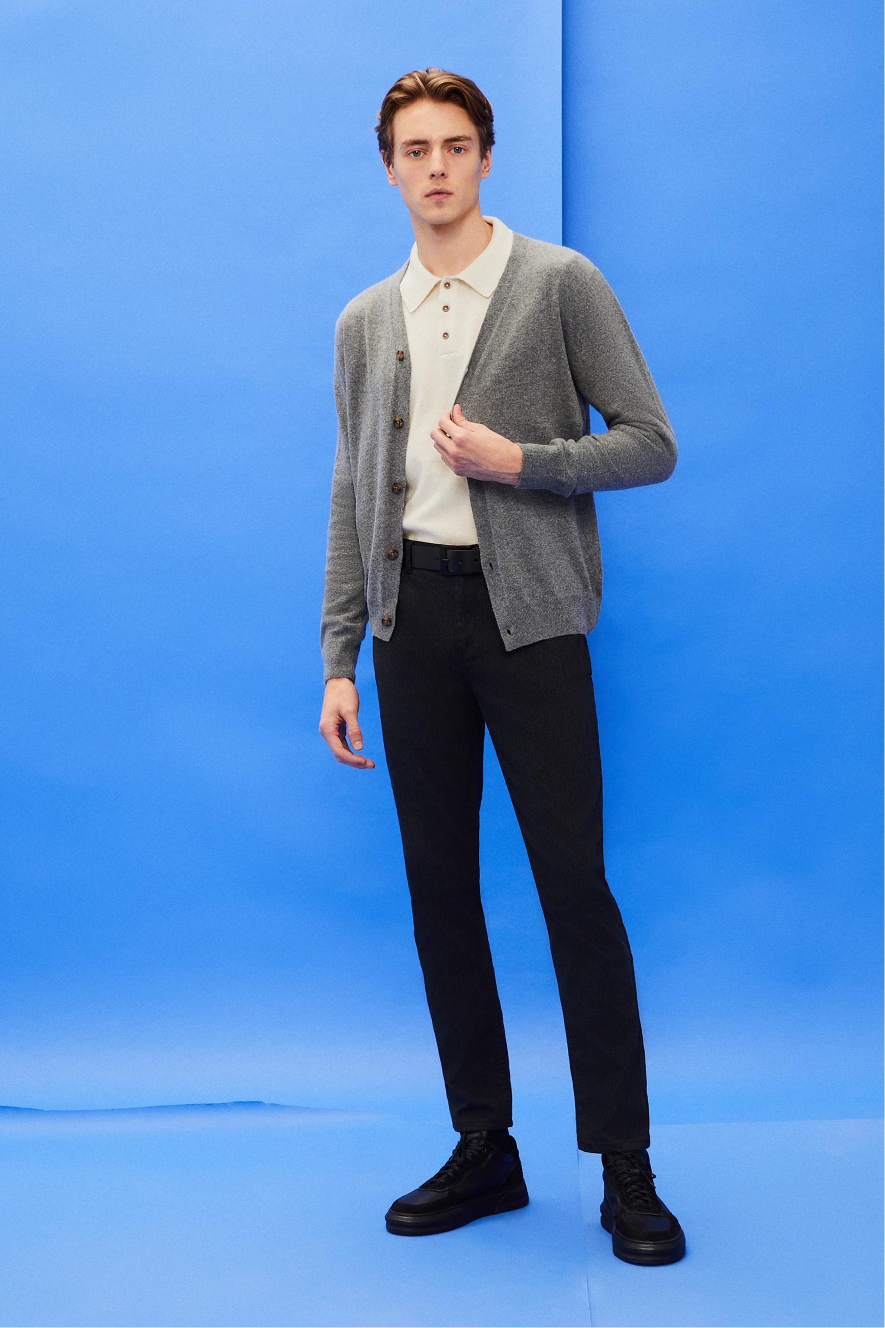 YÜN KARIŞIMLI V YAKA HIRKA