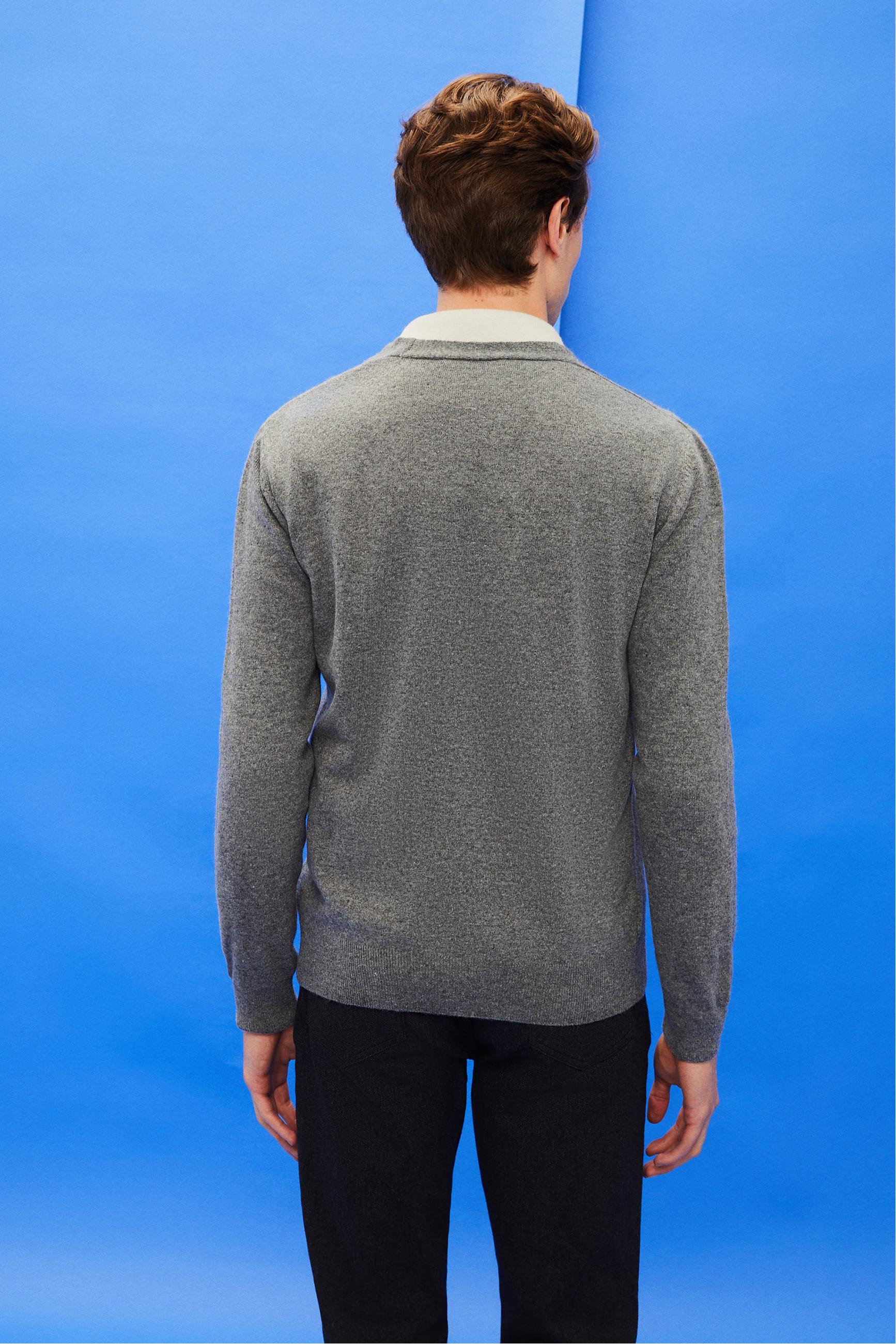 YÜN KARIŞIMLI V YAKA HIRKA