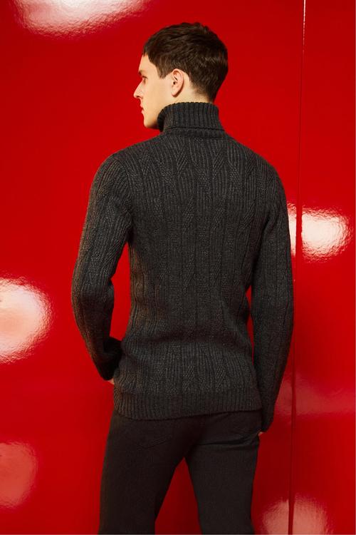  BALIKÇI YAKA ÖRGÜLÜ KAZAK