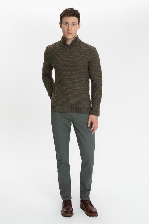  DİK YAKA TRİKO KAZAK