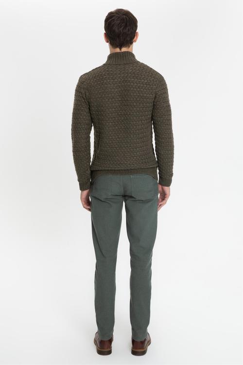  DİK YAKA TRİKO KAZAK