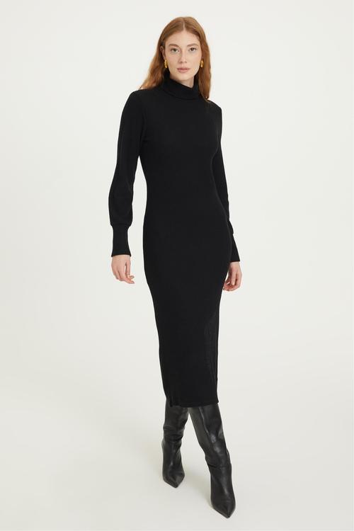  BALIKÇI YAKA YIRTMAÇLI DAR KESİM UZUN ELBİSE