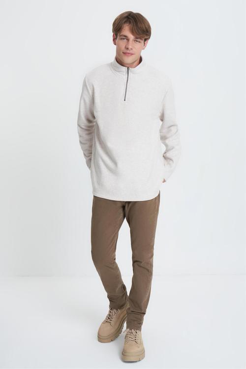  DİK YAKA SWEATSHIRT