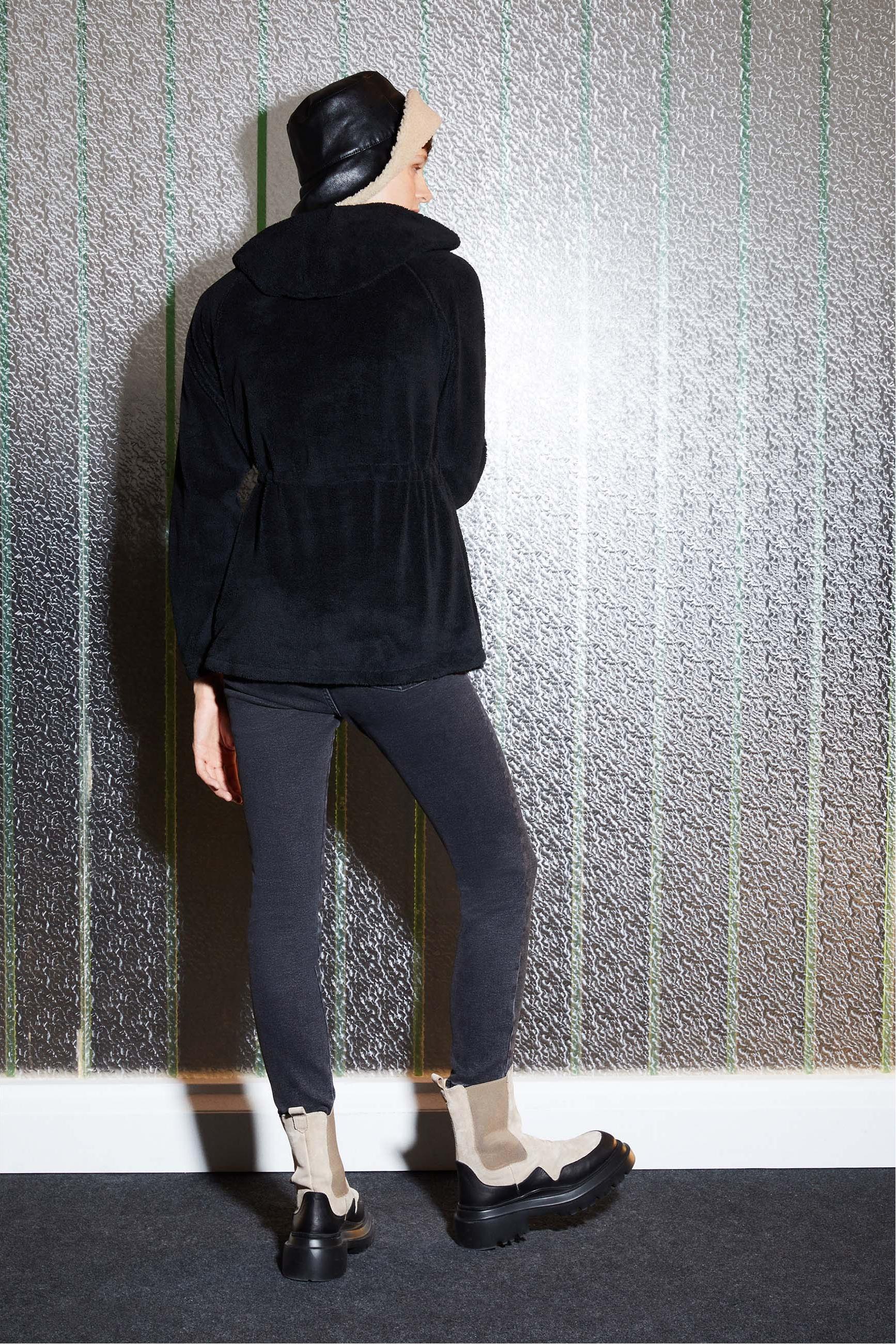 KAPÜŞONLU PELÜŞ SWEATSHIRT