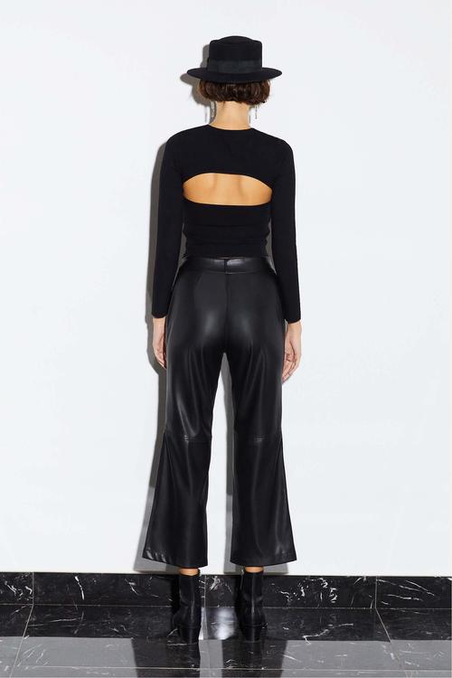  BİSİKLET YAKA UZUN KOLLU BLUZ