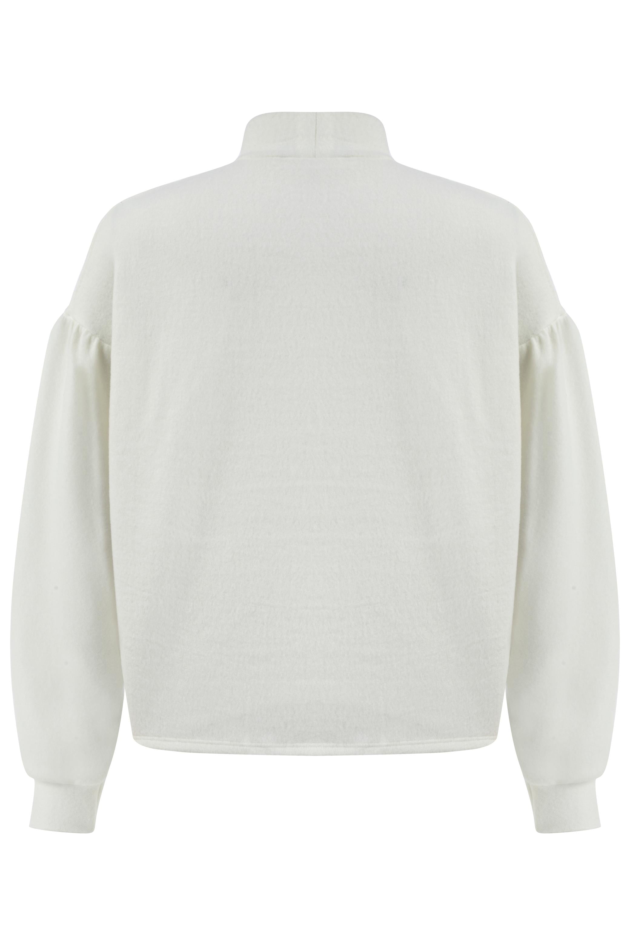 DİK YAKA TRİKO KAZAK