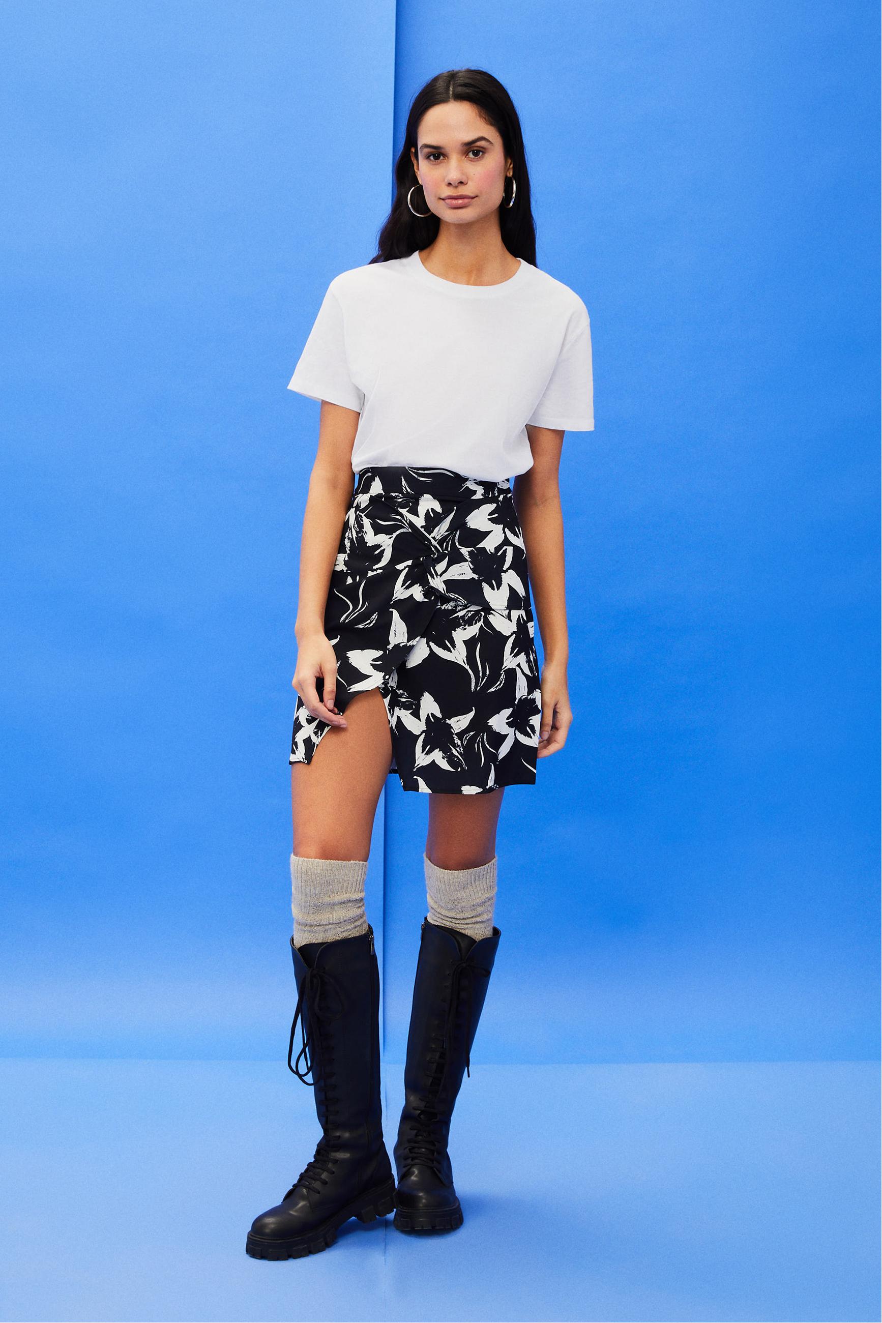 ÇİÇEK DESENLİ MİNİ ETEK