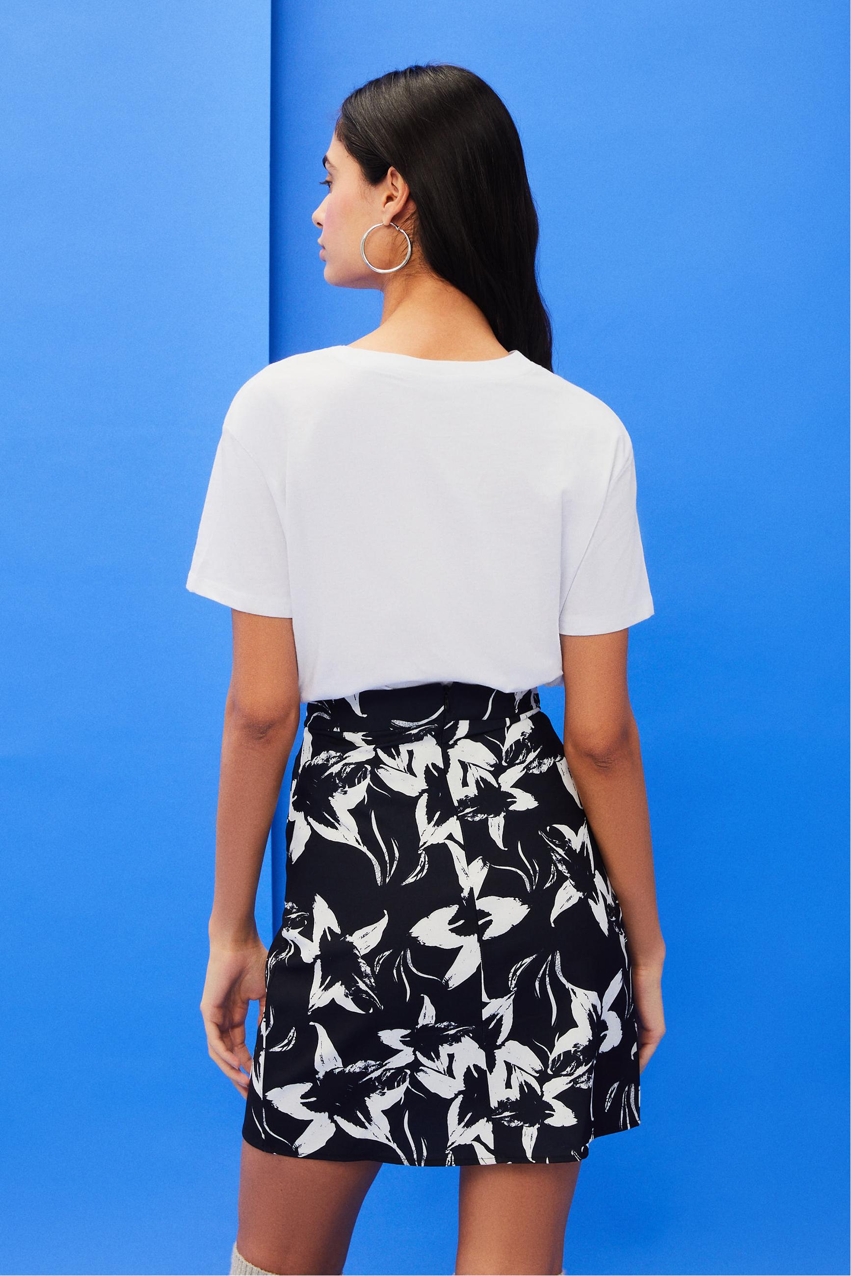 ÇİÇEK DESENLİ MİNİ ETEK