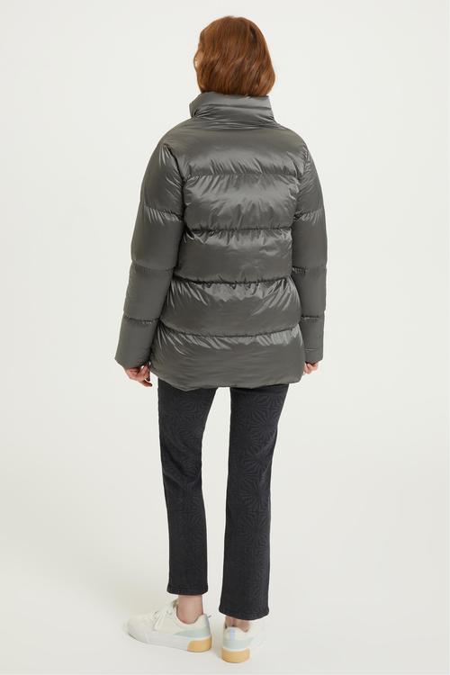  DİK YAKA KAPİTONE MONT