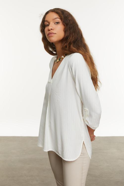  ÇİZGİLİ V YAKA BLUZ