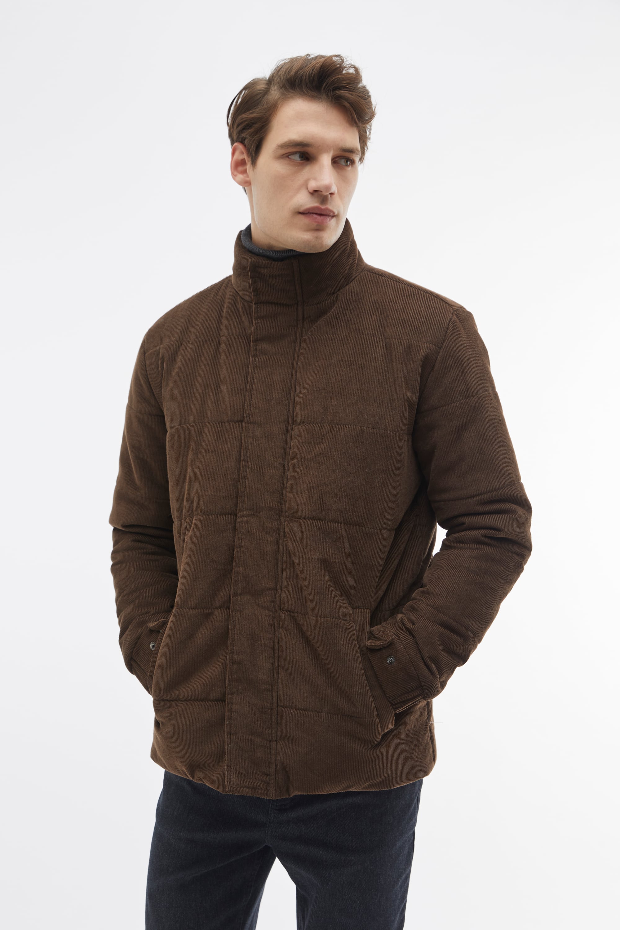 KADİFE DOKULU DİK YAKA MONT