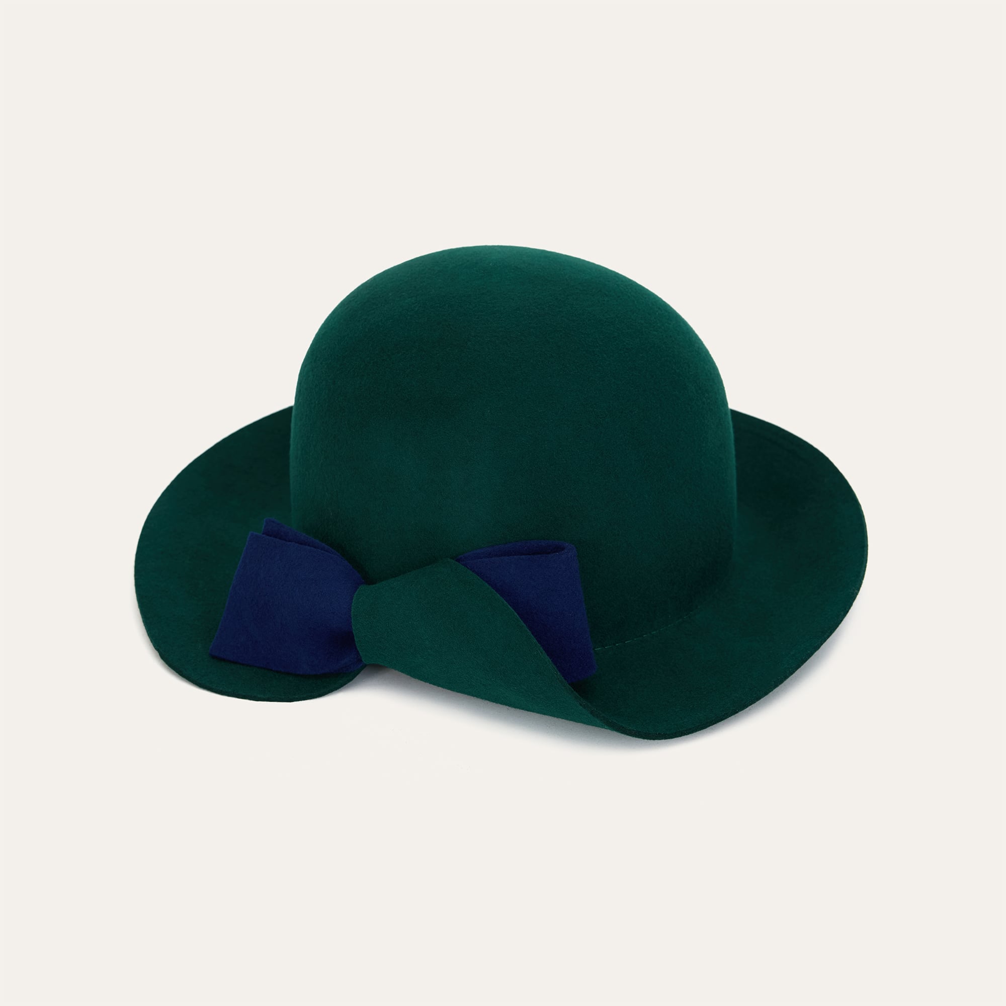 KURDELE DETAYLI FÖTR YÜN ŞAPKA