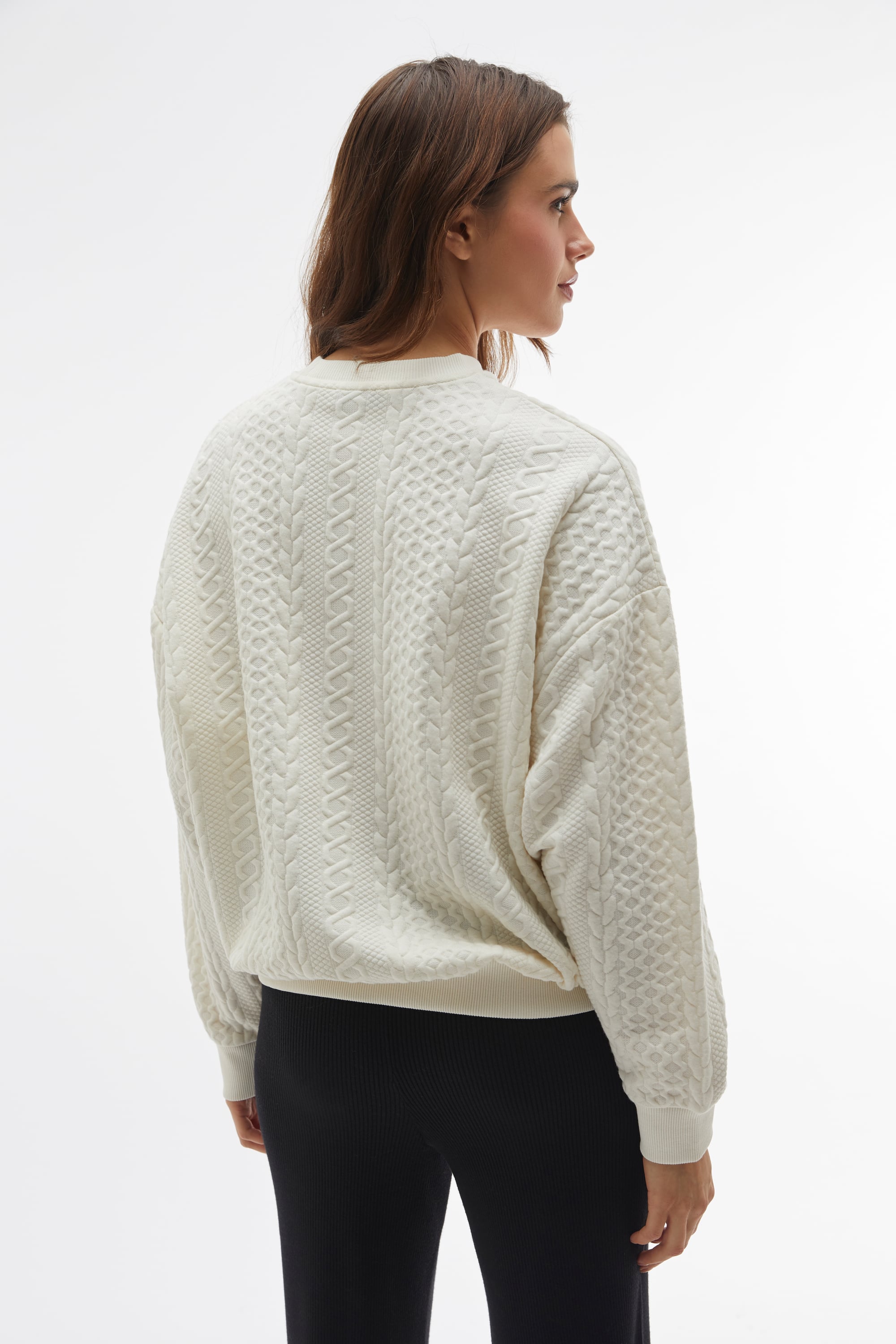 BİSİKLET YAKA ÖRGÜ DESENLİ SWEATSHIRT