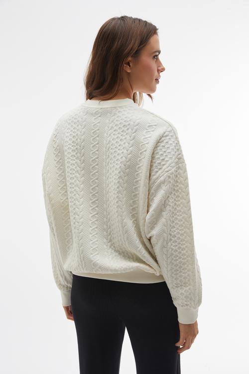  BİSİKLET YAKA ÖRGÜ DESENLİ SWEATSHIRT